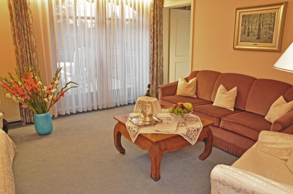 Hotel Garni Kristinenhof バート・ツヴィッシェンアーン 部屋 写真
