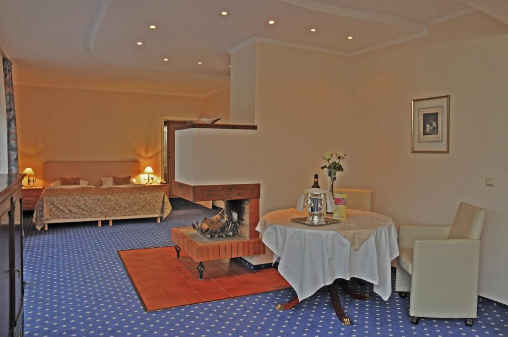 Hotel Garni Kristinenhof バート・ツヴィッシェンアーン 部屋 写真